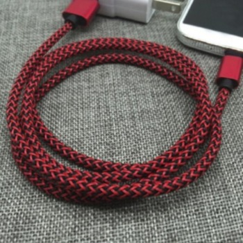 Kovový nabíjací kábel USB-C - červený, 2 m